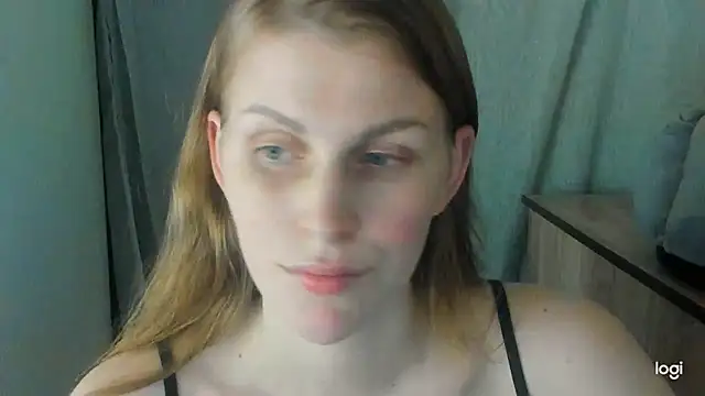 JuliaMuuun online show from 06.24.26