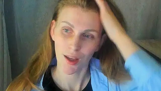 JuliaMuuun online show from 06.27.26