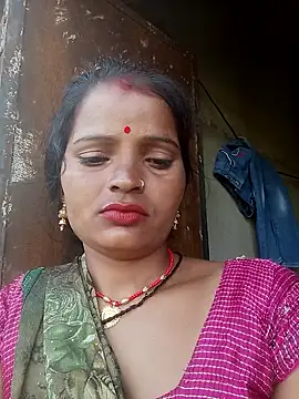 Snapshot of Neelamt12 chatting on 09.09.25 Neelamt12 online show from 09.09.25
