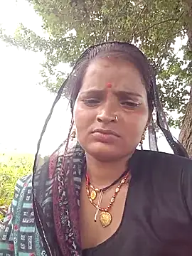 Snapshot of Neelamt12 chatting on 09.28.25 Neelamt12 online show from 09.28.25