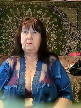 Snapshot of CrystalLime6411 chatting on 04.03.26 CrystalLime6411 online show from 04.03.26