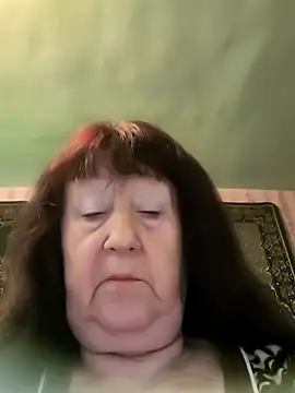 Snapshot of CrystalLime6411 chatting on 04.05.26 CrystalLime6411 online show from 04.05.26