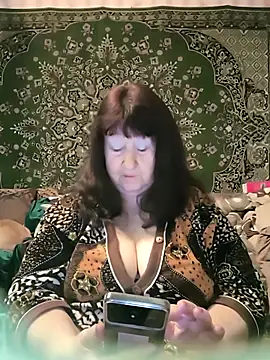 Snapshot of CrystalLime6411 chatting on 04.06.26 CrystalLime6411 online show from 04.06.26