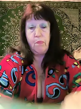 Snapshot of CrystalLime6411 chatting on 04.08.26 CrystalLime6411 online show from 04.08.26