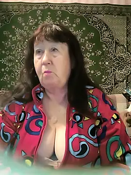 Snapshot of CrystalLime6411 chatting on 04.11.26 CrystalLime6411 online show from 04.11.26