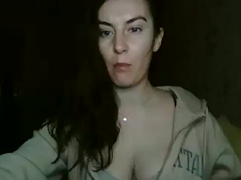 Snapshot of KatalinaQE chatting on 10.20.25 KatalinaQE online show from 10.20.25