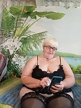Snapshot of VioletSweet5566 chatting on 07.14.26 VioletSweet5566 online show from 07.14.26