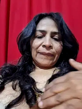 Snapshot of floresblancas chatting on 03.18.26 floresblancas online show from 03.18.26