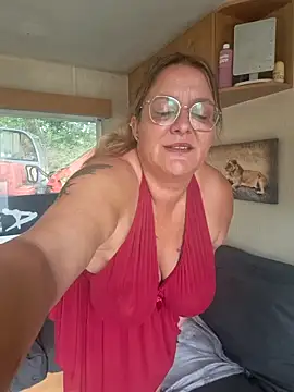 Misspapillon1840 online show from 09.20.25