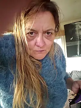 Misspapillon1840 online show from 11.20.25