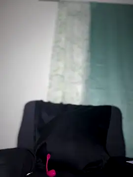  foreigntitts online show from 10.27.25