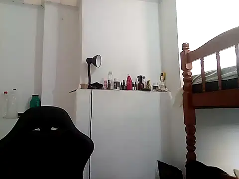 Snapshot of moreno25centimetro chatting on 10.05.25 moreno25centimetro online show from 10.05.25
