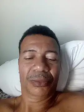 Snapshot of moreno25centimetro chatting on 06.28.26 moreno25centimetro online show from 06.28.26
