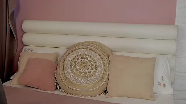 YasminStormx online show from 10.02.25