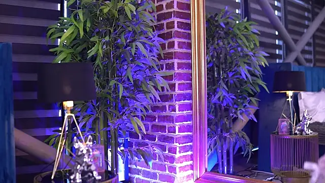 MillaSerene online show from 11.01.25