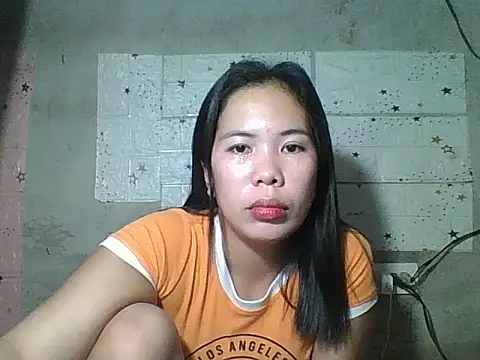 Snapshot of pinaysinglemommm chatting on 09.10.25 pinaysinglemommm online show from 09.10.25