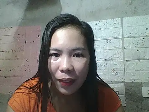 Snapshot of pinaysinglemommm chatting on 10.06.25 pinaysinglemommm online show from 10.06.25