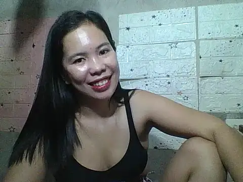 Snapshot of pinaysinglemommm chatting on 10.19.25 pinaysinglemommm online show from 10.19.25