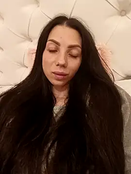 Snapshot of Princessa99885 chatting on 10.08.25 Princessa99885 online show from 10.08.25