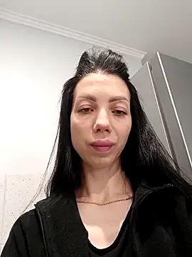 Snapshot of Princessa99885 chatting on 10.14.25 Princessa99885 online show from 10.14.25