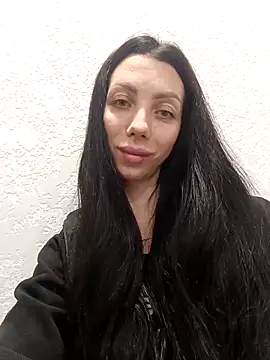 Snapshot of Princessa99885 chatting on 11.18.25 Princessa99885 online show from 11.18.25