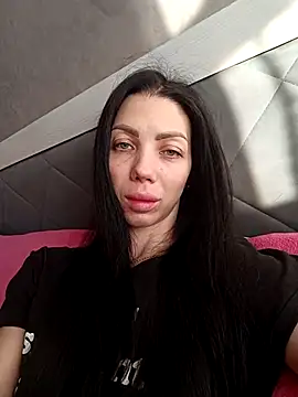 Snapshot of Princessa99885 chatting on 12.16.25 Princessa99885 online show from 12.16.25