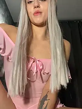 FavoriteKira online show from 11.12.25