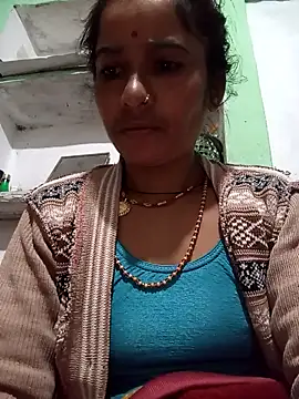 MISS LOVE 001 online show from 12.05.25