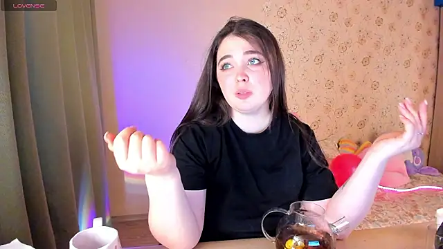 Alice next door online show from 02.14.26