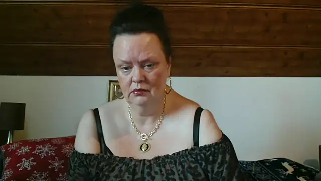 TiffanyMature online show from 11.29.25