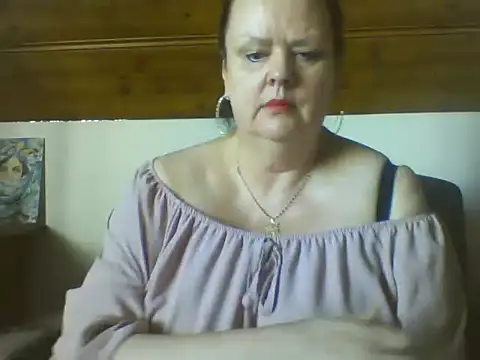 TiffanyMature online show from 04.10.26