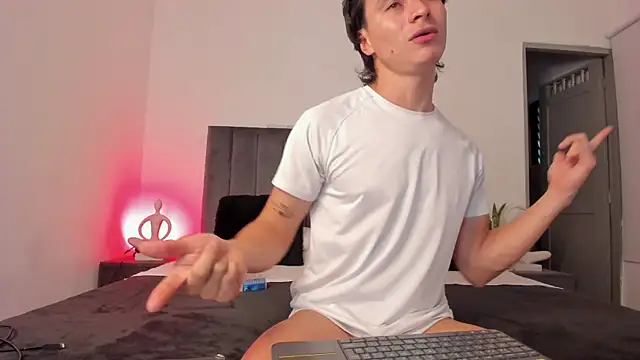 AlexanderHall online show from 09.26.25