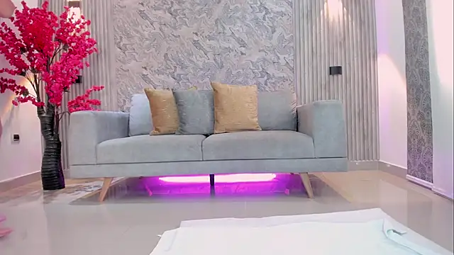 karlie small online show from 03.02.26