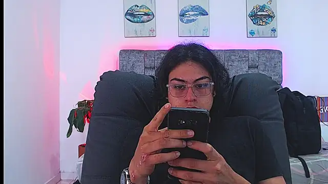 Snapshot of dirty_model chatting on 09.12.25 dirty model online show from 09.12.25