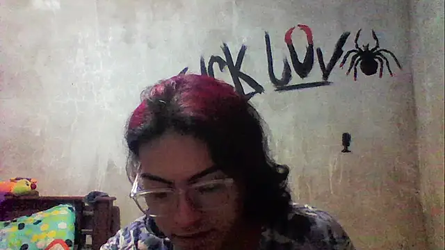 Snapshot of dirty_model chatting on 12.03.25 dirty model online show from 12.03.25