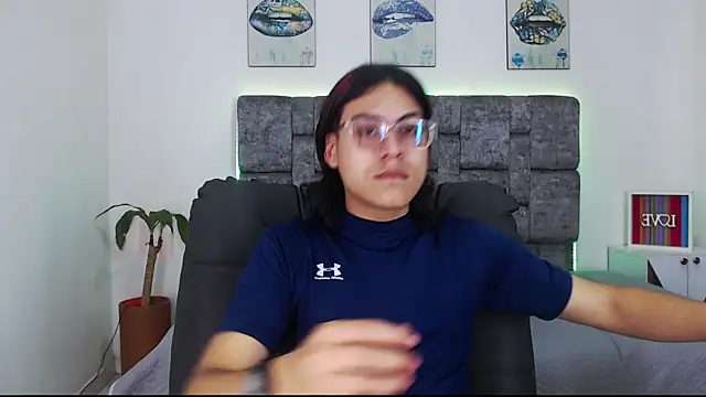 Snapshot of dirty_model chatting on 01.15.26 dirty model online show from 01.15.26