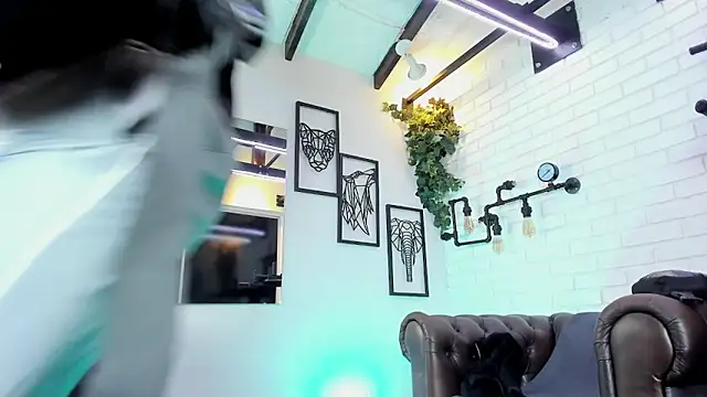 ItaloMoore online show from 12.15.25