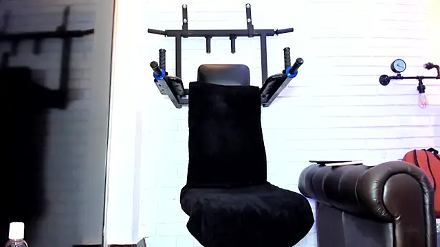 Snapshot of ItaloMoore chatting on 03.04.26 ItaloMoore online show from 03.04.26