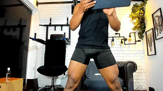 Snapshot of ItaloMoore chatting on 04.09.26 ItaloMoore online show from 04.09.26