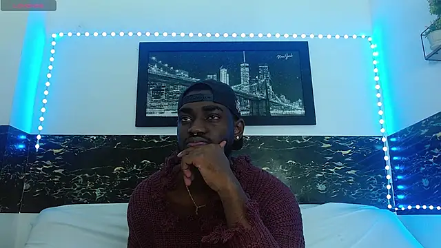 Snapshot of eebony_stallion chatting on 04.22.26 eebony stallion online show from 04.22.26