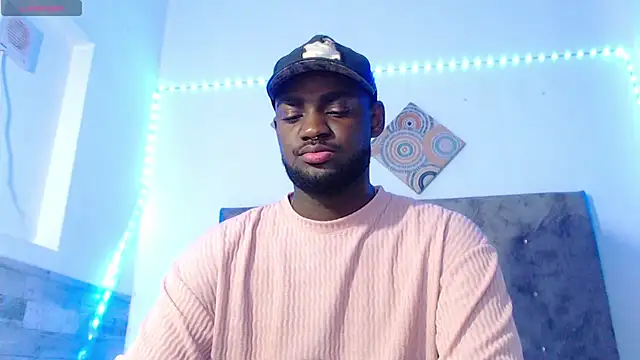 Snapshot of eebony_stallion chatting on 06.19.26 eebony stallion online show from 06.19.26