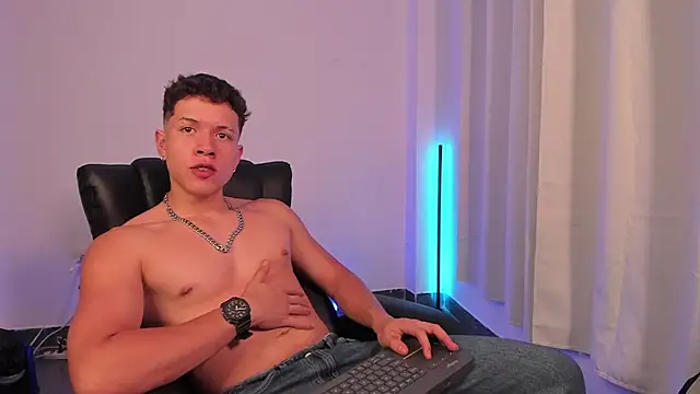 Snapshot of nathan_blake chatting on 09.12.25 nathan blake online show from 09.12.25