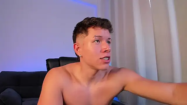 Snapshot of nathan_blake chatting on 09.23.25 nathan blake online show from 09.23.25