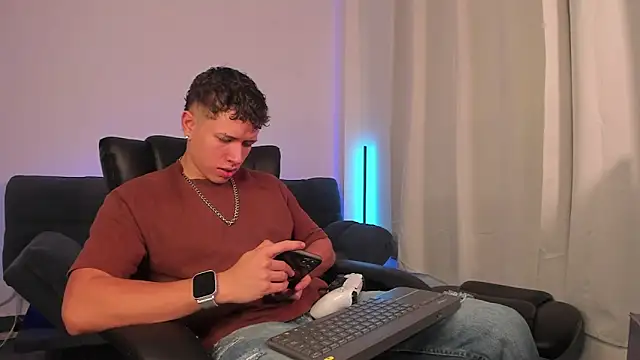 Snapshot of nathan_blake chatting on 09.27.25 nathan blake online show from 09.27.25