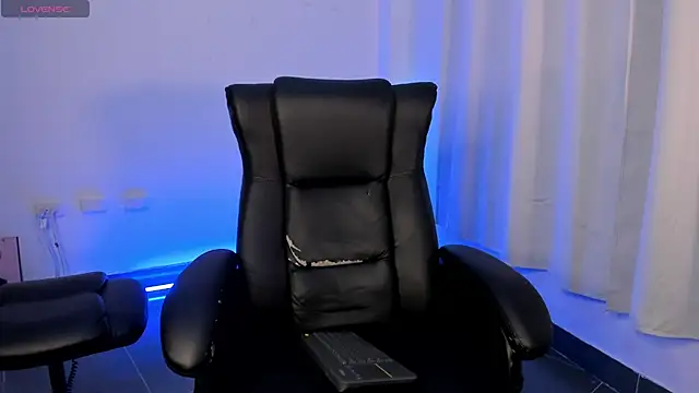 Snapshot of nathan_blake chatting on 11.12.25 nathan blake online show from 11.12.25