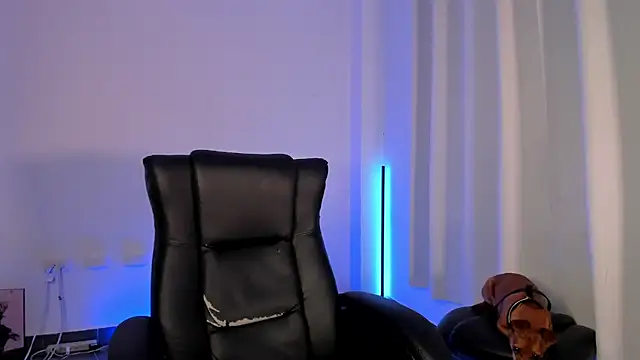 Snapshot of nathan_blake chatting on 12.04.25 nathan blake online show from 12.04.25