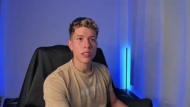 Snapshot of nathan_blake chatting on 01.05.26 nathan blake online show from 01.05.26