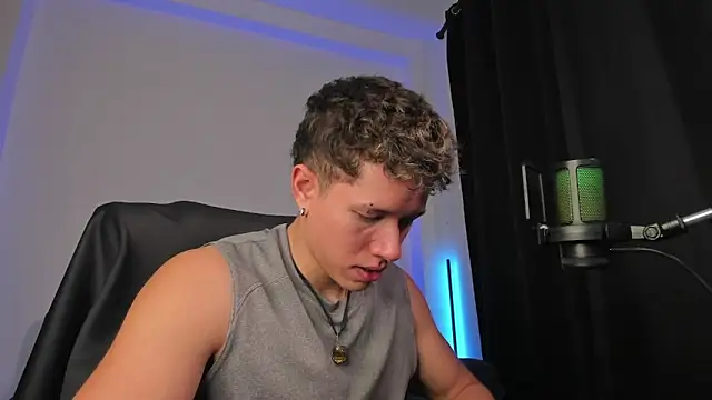 Snapshot of nathan_blake chatting on 02.08.26 nathan blake online show from 02.08.26