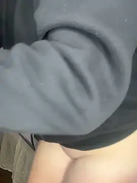 M1l3yD3w online show from 11.26.25