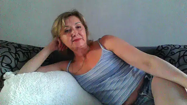 IrynaMolbertx online show from 10.20.25